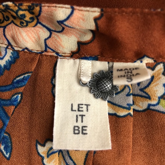 🎉🎉SALE🎉🎉Let It Be Blouse Small NWT - Picture 4 of 4